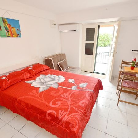 Leut Stone Residence Tivat Kamer foto