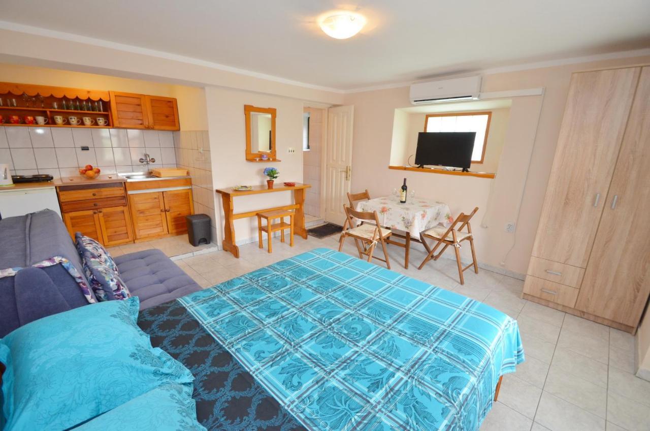 Leut Stone Residence Tivat Buitenkant foto