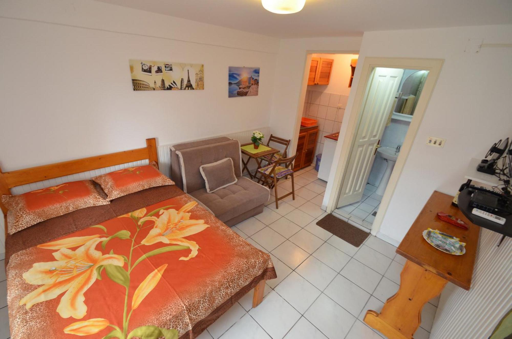 Leut Stone Residence Tivat Kamer foto
