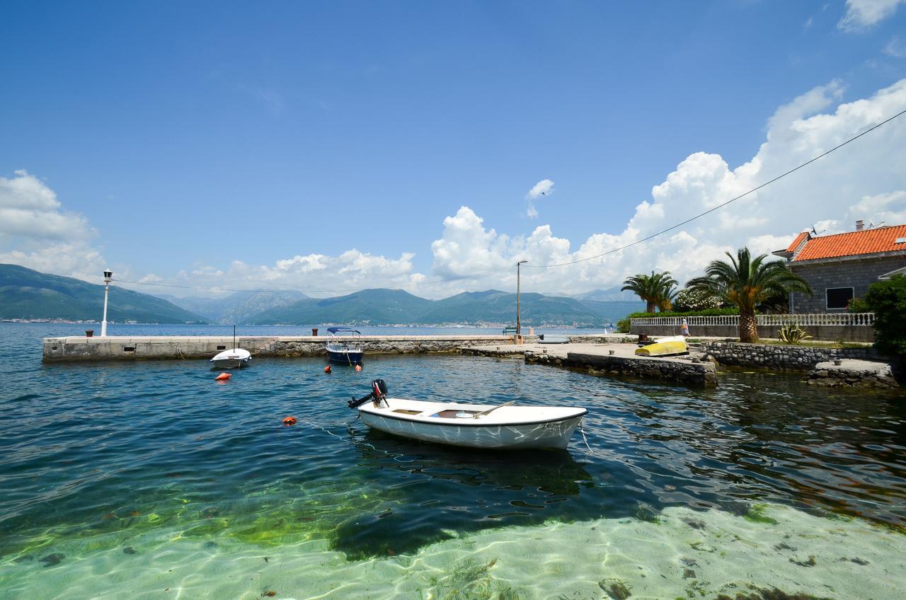 Leut Stone Residence Tivat Buitenkant foto