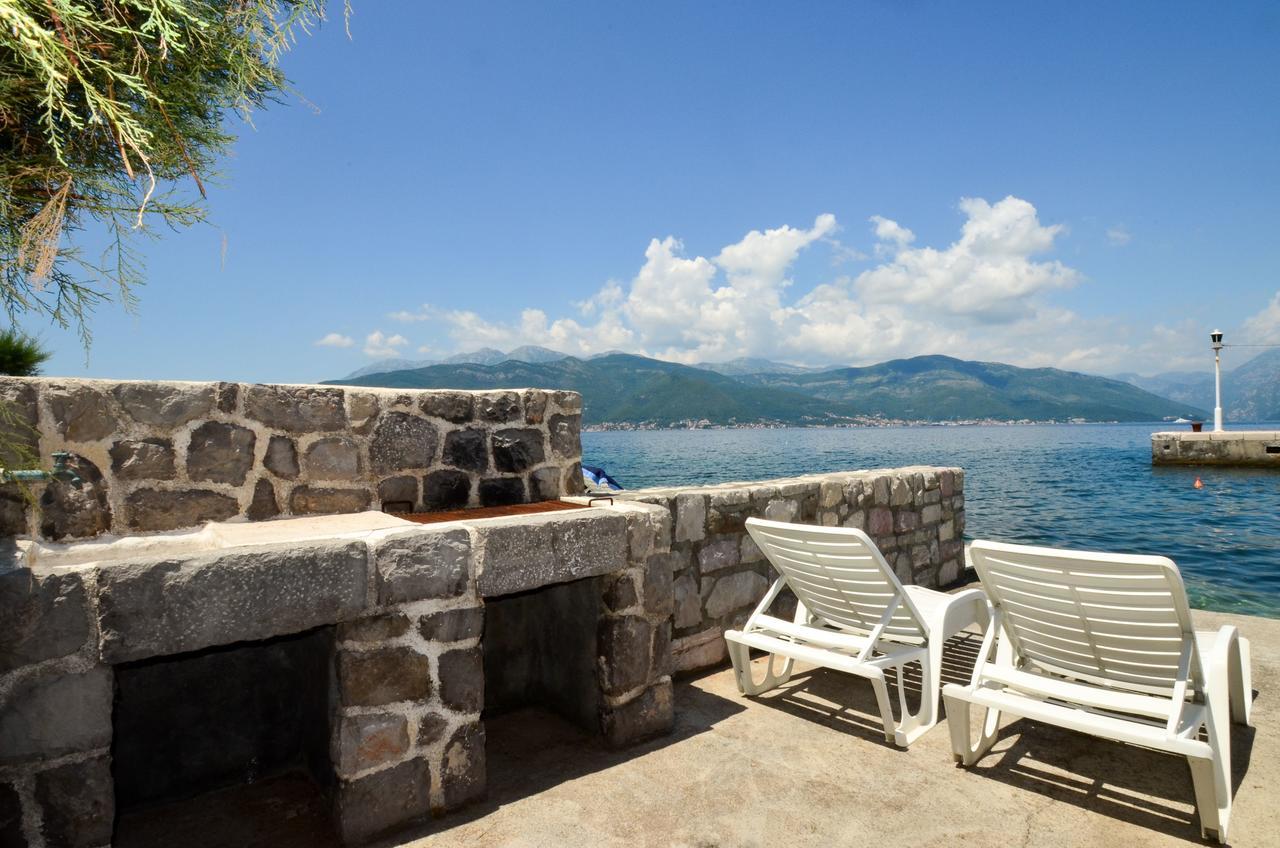 Leut Stone Residence Tivat Buitenkant foto